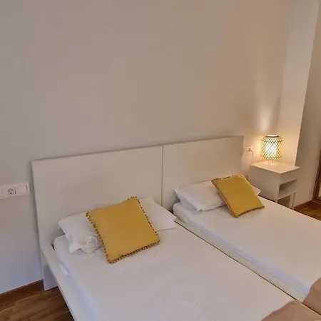 Artilleria 10 - 2 Hab 2 Banos, Con Garaje Y Wifi - Vut-3845-as * Gijon