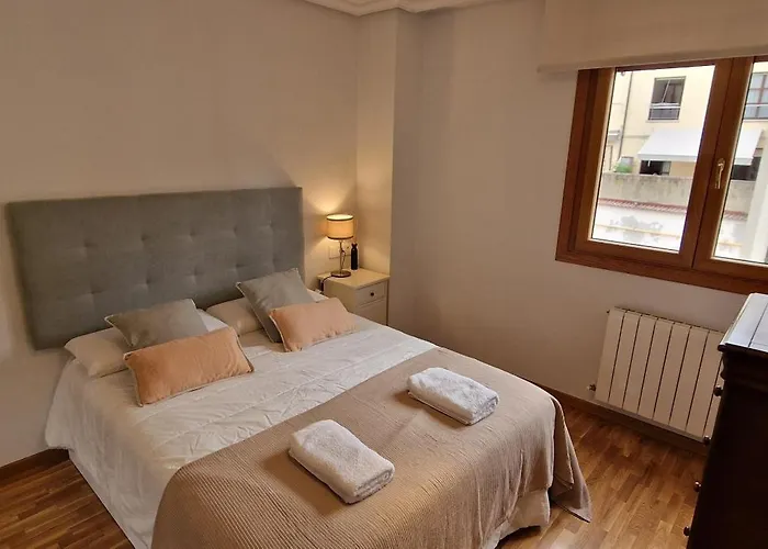 Artilleria 10 - 2 Hab 2 Banos, Con Garaje Y Wifi - Vut-3845-as Apartman *